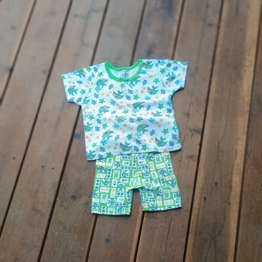 Garanimals Green and Yellow Dinosaur Set
